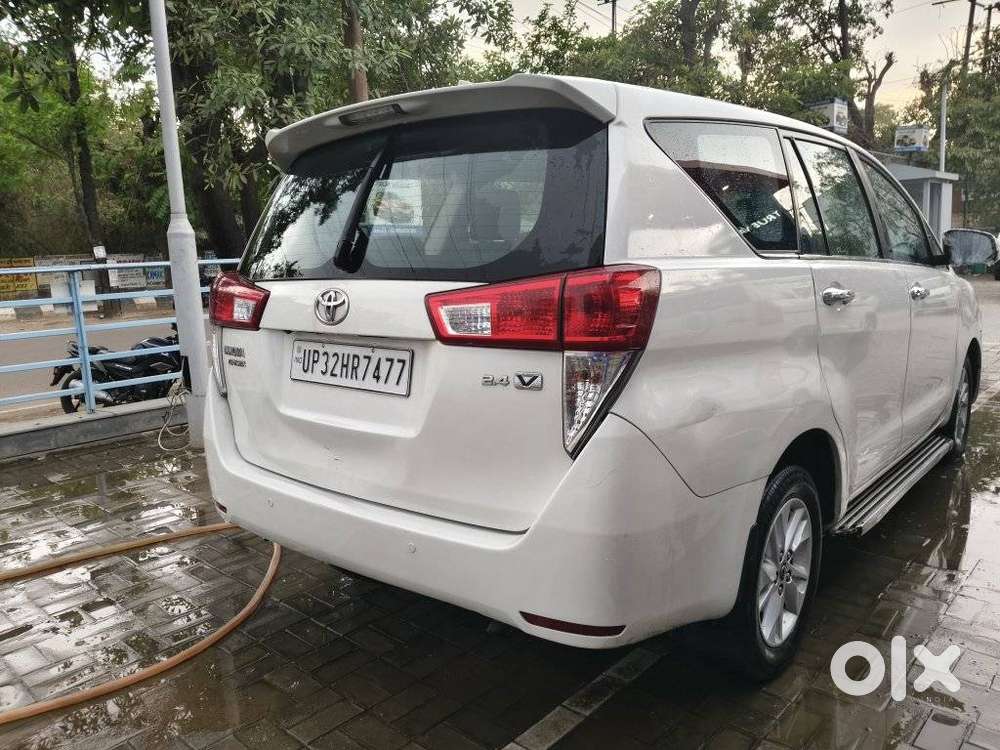 Toyota Innova Crysta 2.4 V, 2017, Diesel