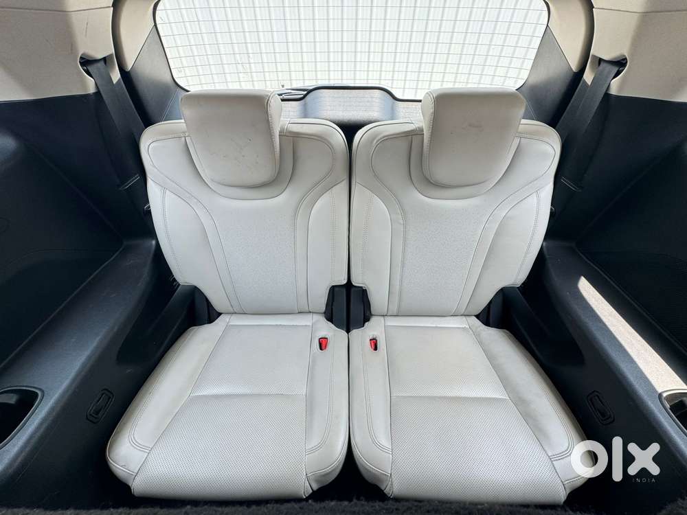 Mahindra Xuv700 2.2 Ax 7 Diesel At Luxury Pack Str, 2022, Diesel