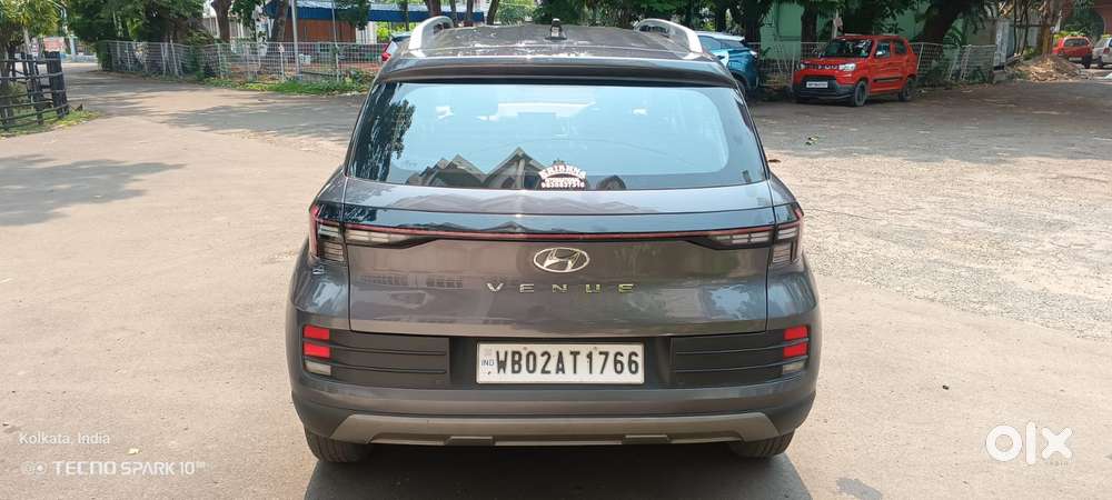 Hyundai Venue 1.2 S Plus, 2022, Petrol