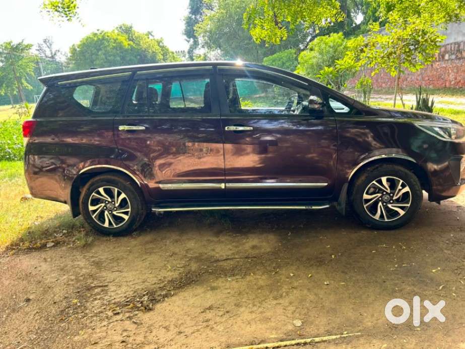 Toyota Innova Crysta 2.4 G Mt 7 Str, 2021, Diesel