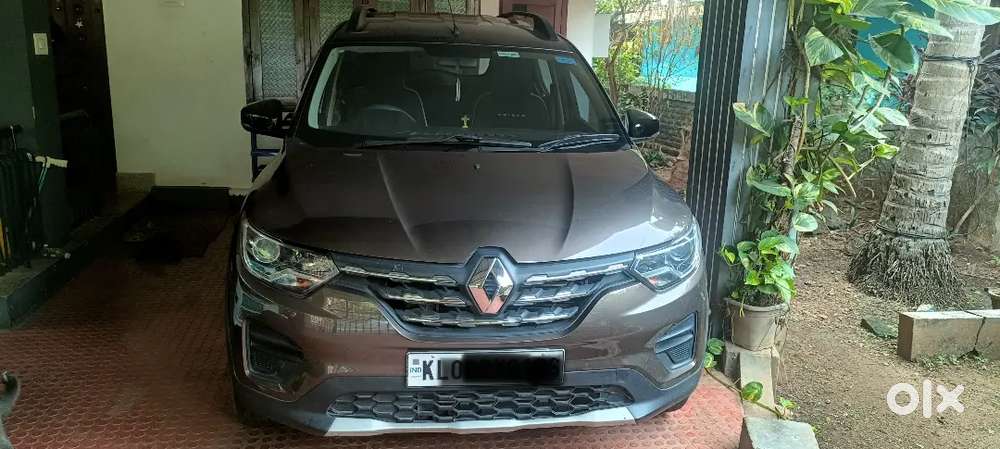 2022 Renault Triber Rxtpetrolmt 1.0l Manual