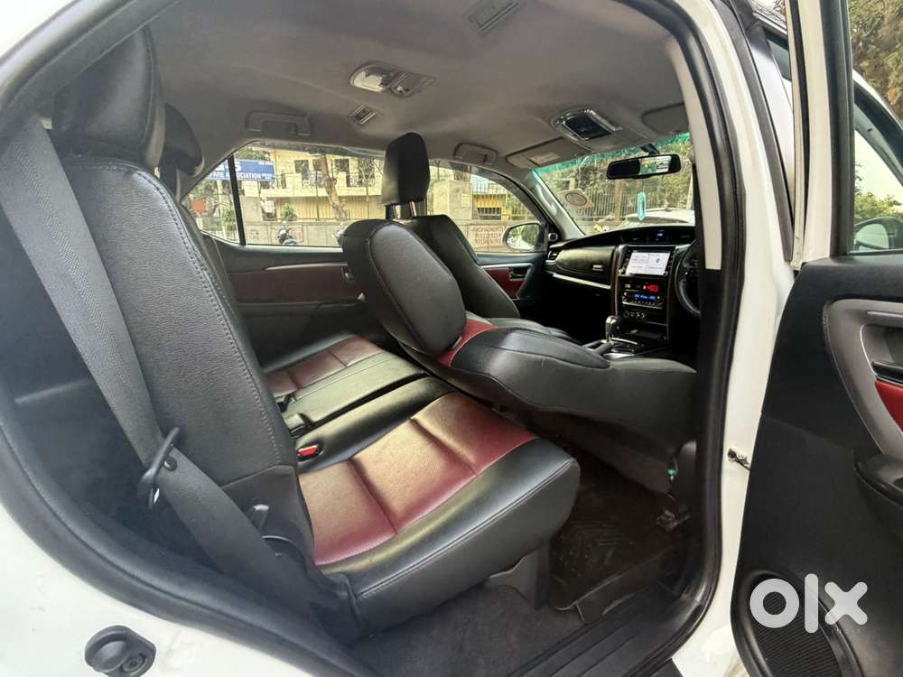 Toyota Fortuner Legender 4x2 At 2.8, 2024, Diesel