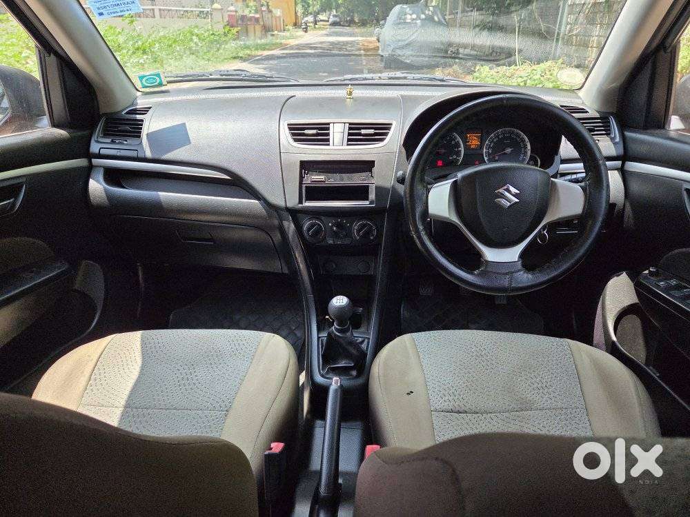 Maruti Suzuki Swift Vxi + Manual, 2012, Petrol