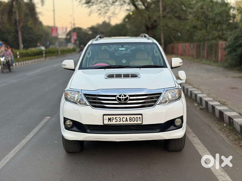 Toyota Fortuner 2011-2016 4x2 Manual, 2013, Diesel