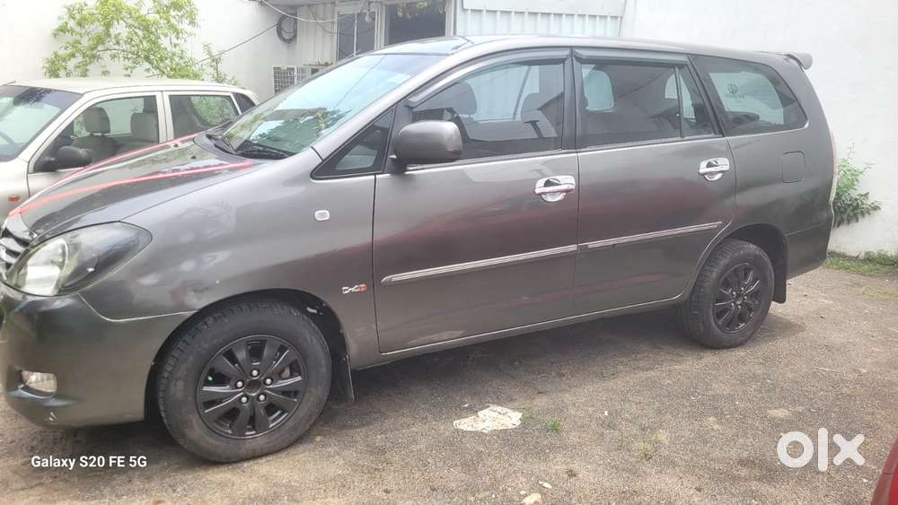 Toyota Innova 2.0 Vx 7 Str Bs-iv, 2011, Diesel