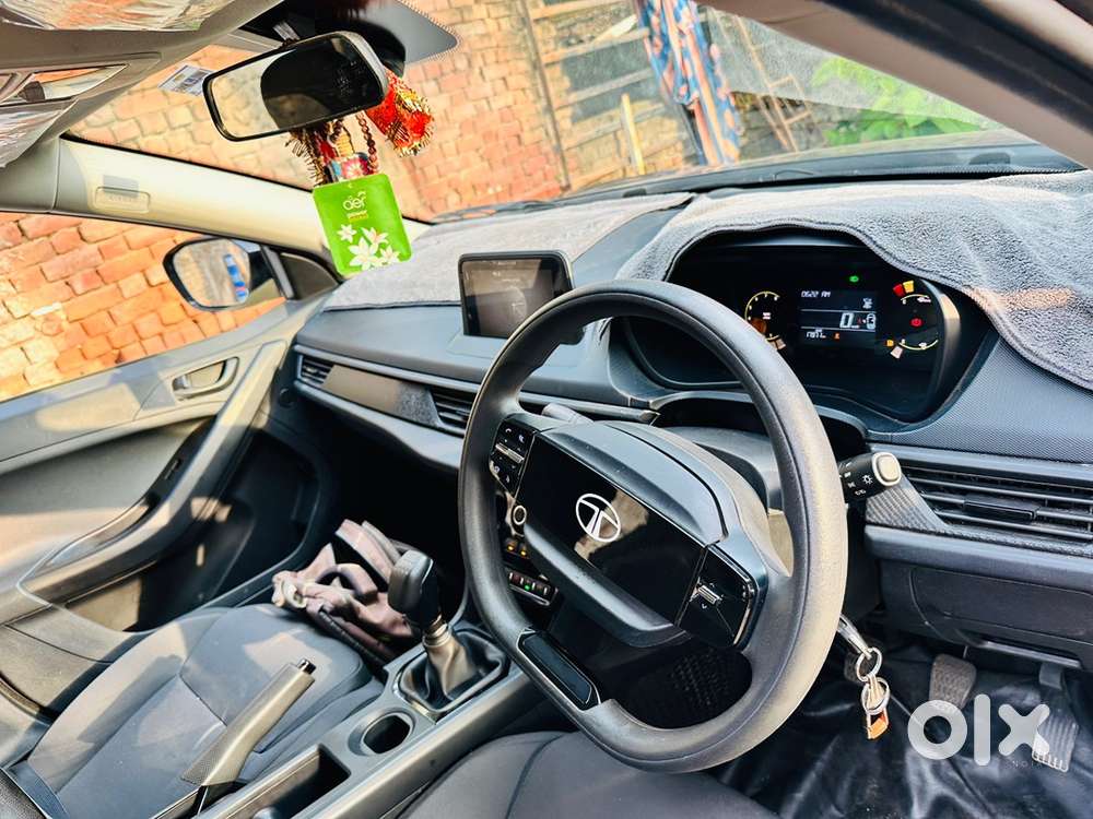 Tata Nexon Smart Plus.s Cng 2025