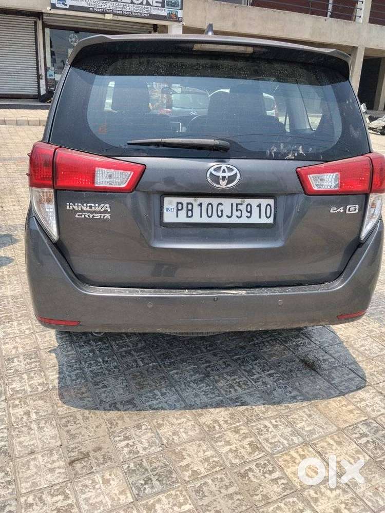 Toyota Innova Crysta 2.7 Gx Mt, 2017, Diesel