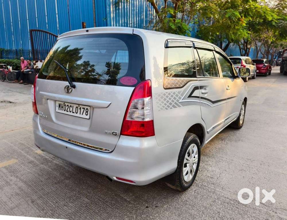 Toyota Innova 2.5 Vx 8 Seater Bs Iv, 2012, Diesel