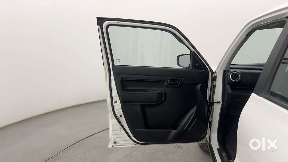 Maruti Suzuki S-presso Vxi At, 2019, Petrol