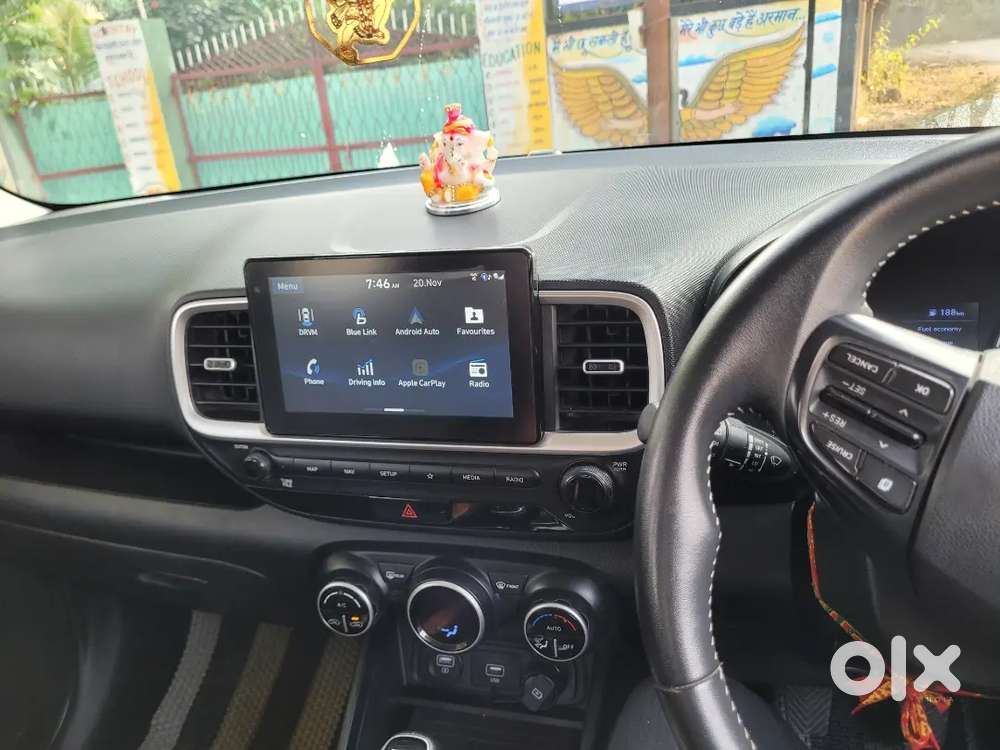Hyundai Venue 2019 Petrol 66000 Km Driven