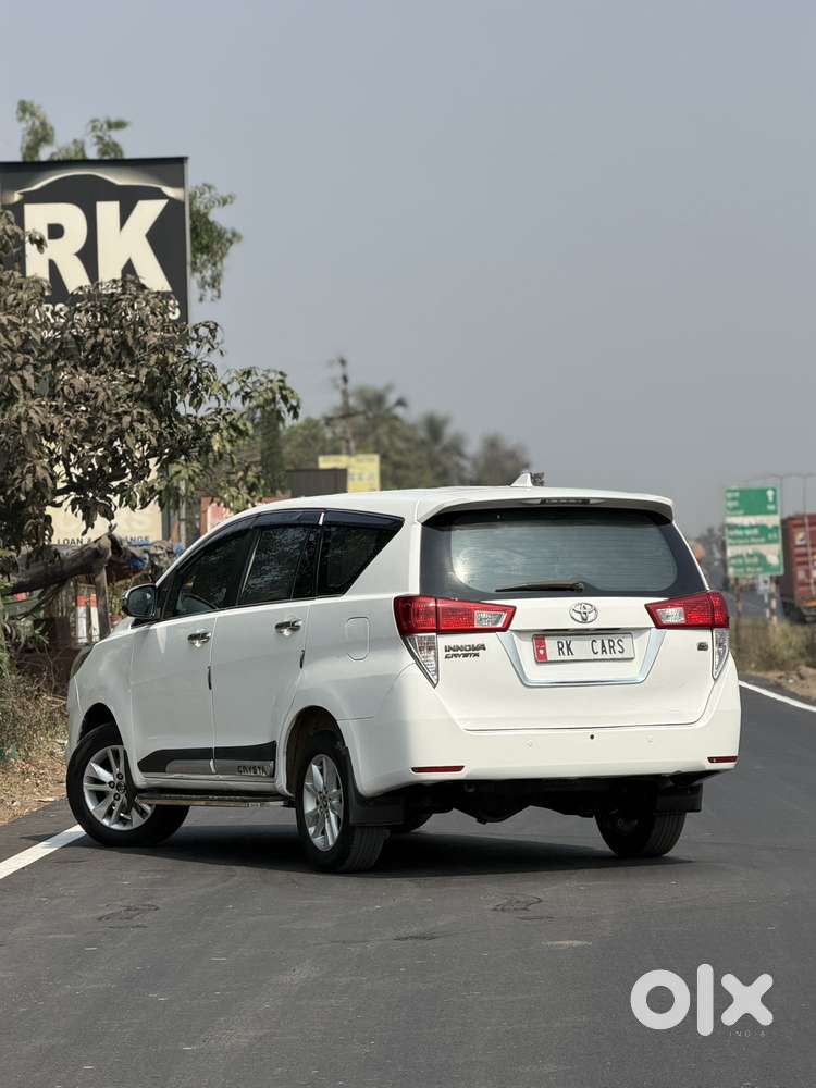 Toyota Innova Crysta 2.4 G Mt, 2017, Diesel