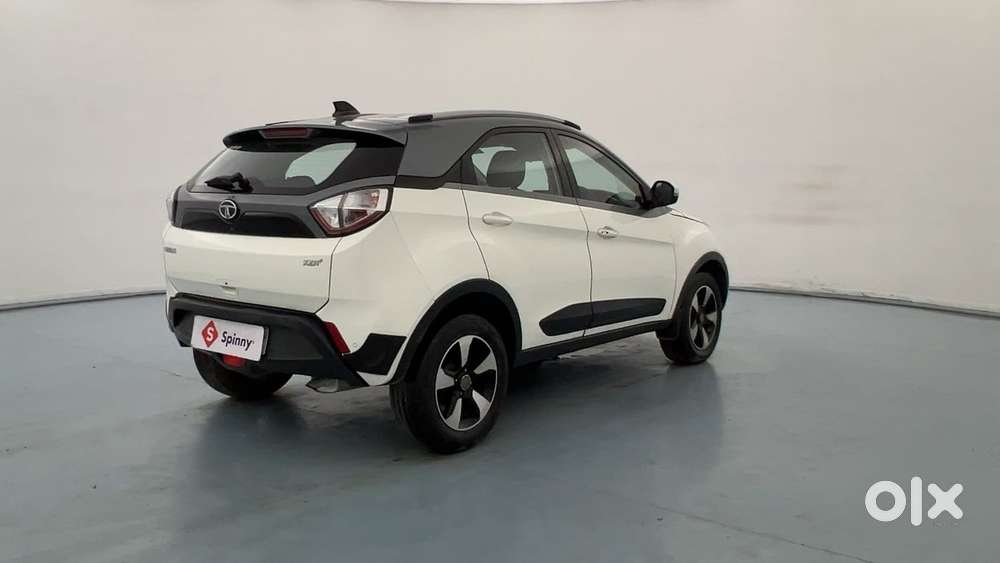 Tata Nexon 1.2 Revotron Xza Plus (o) Dual Tone, 2018, Petrol