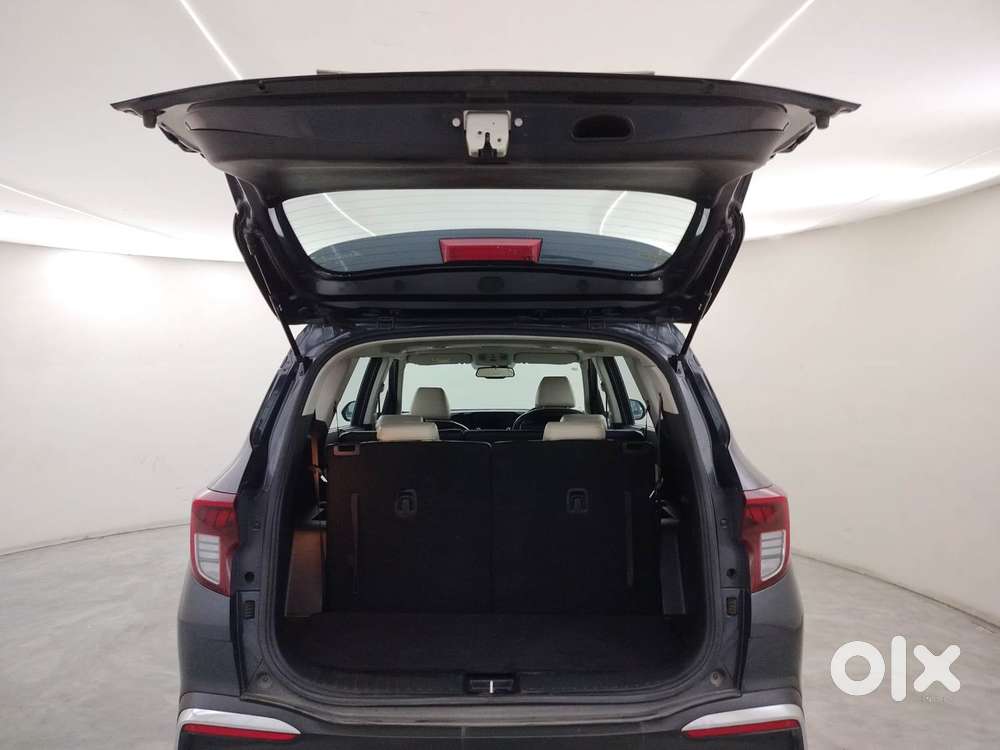 Kia Carens 1.5 Luxury Plus Turbo Dct 7 Str, 2023, Petrol