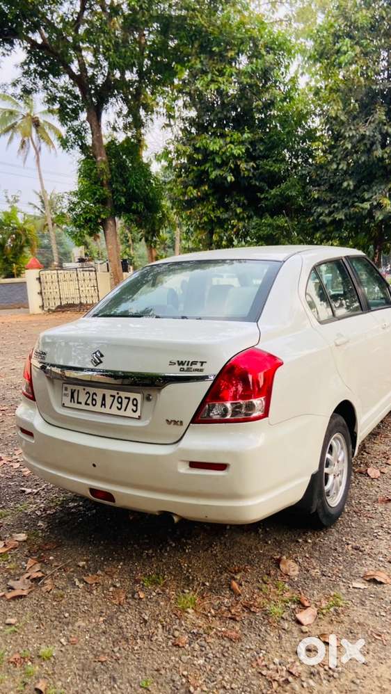 Maruti Suzuki Swift Dzire 2010 Petrol Well Maintained