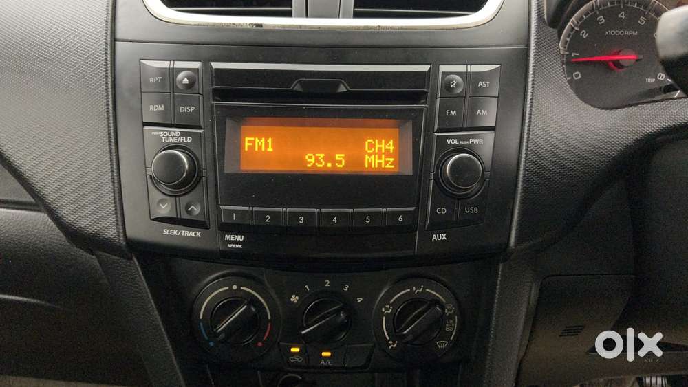 Maruti Suzuki Swift Vvt Vxi, 2016, Petrol