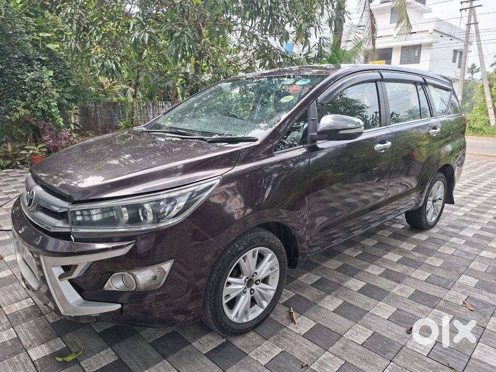 Toyota Innova Crysta 2.8 Zx At, 2016, Diesel