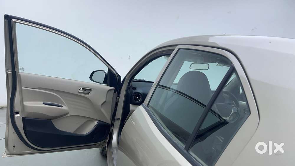 Hyundai Santro Asta, 2019, Petrol