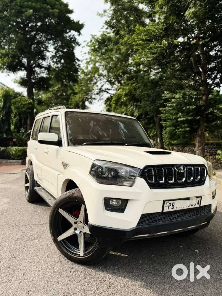 Mahindra Scorpio S10 7 Seater, 2017, Diesel