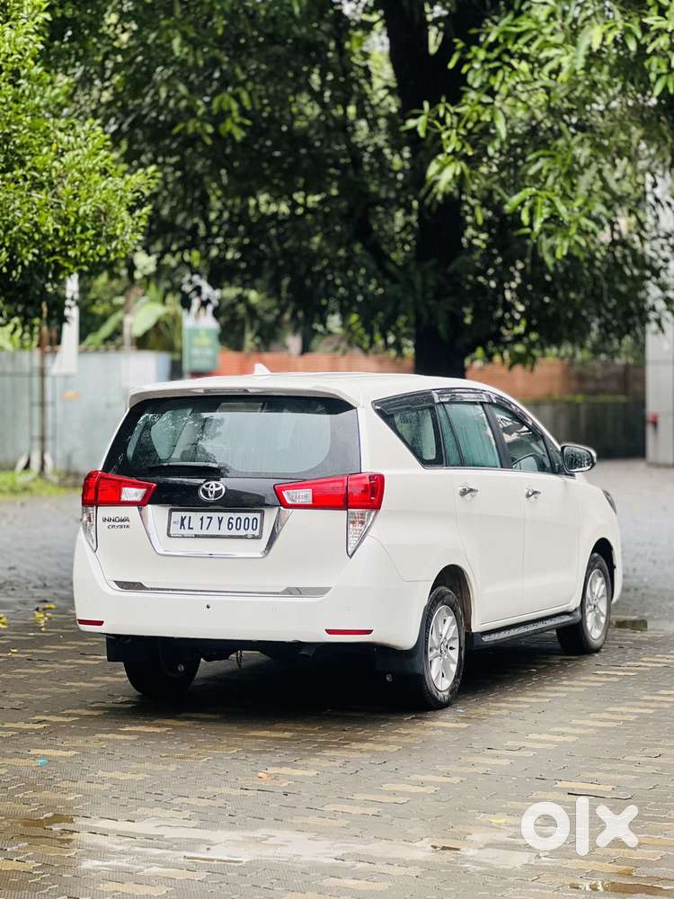 Toyota Innova Crysta 2.4 G Plus Mt 7 Str, 2024, Diesel