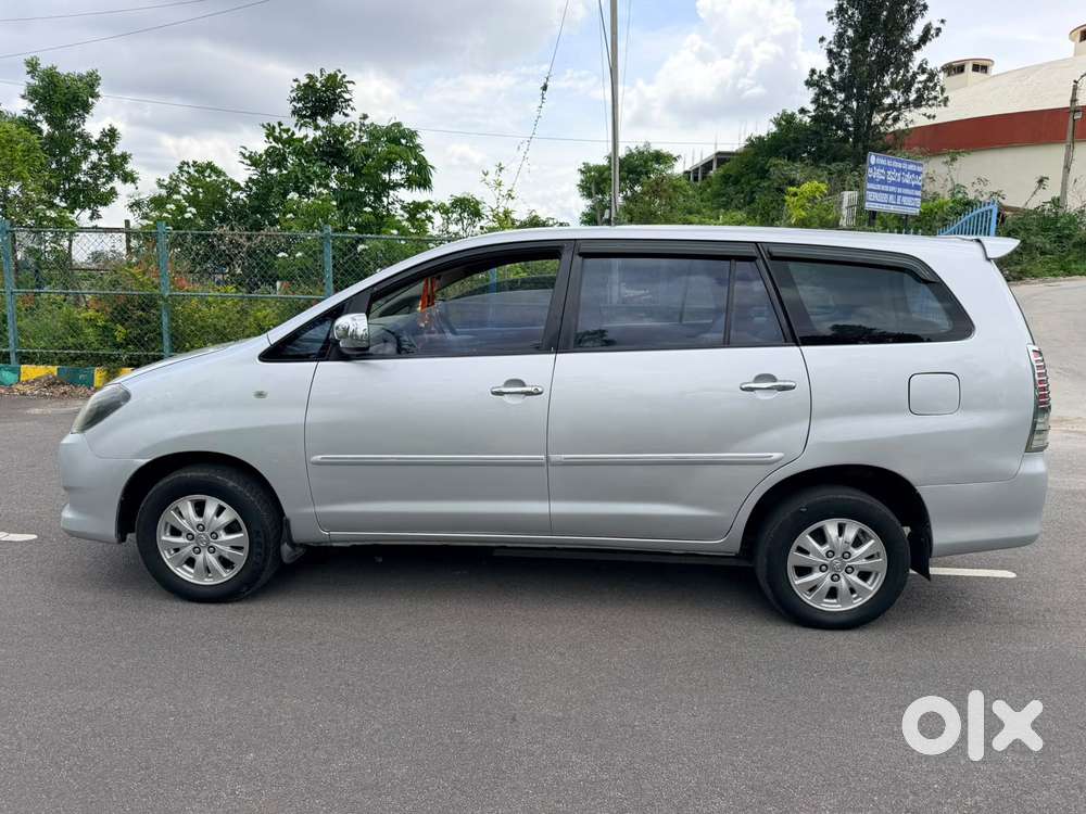 Toyota Innova 2.5 V 7 Str, 2009, Diesel
