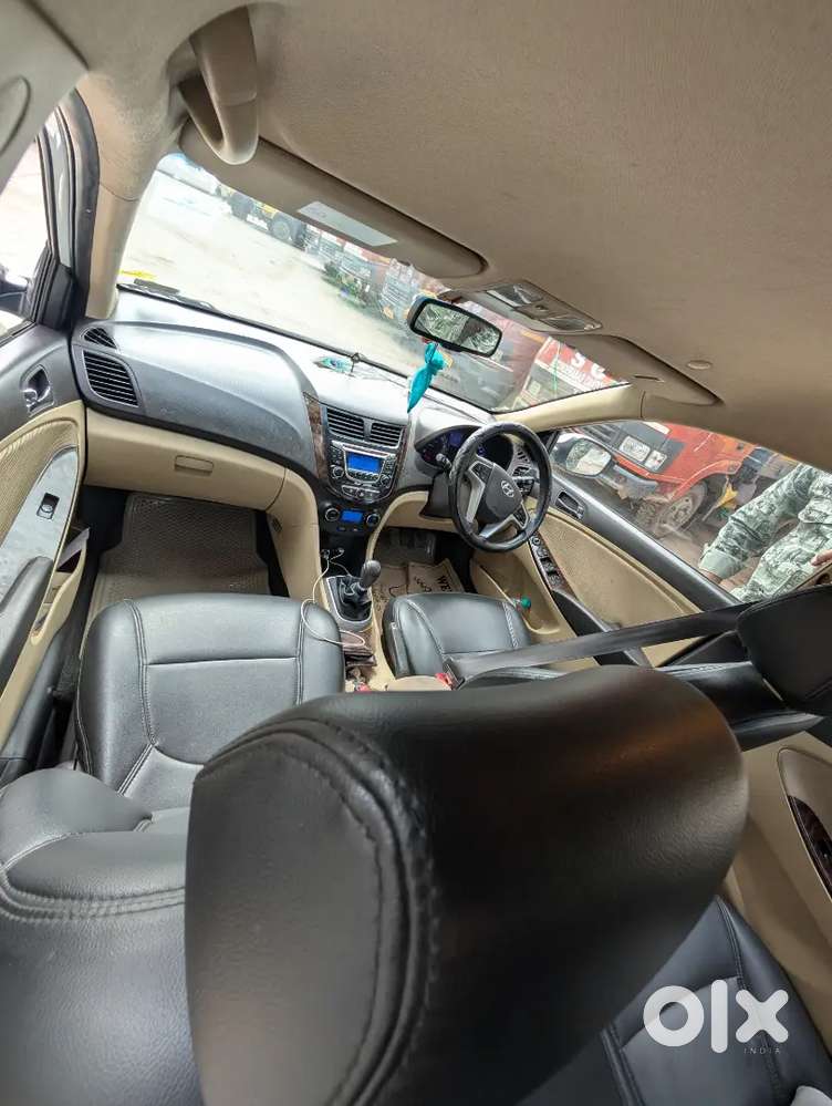 Hyundai Verna 2013 Total Showroom Track