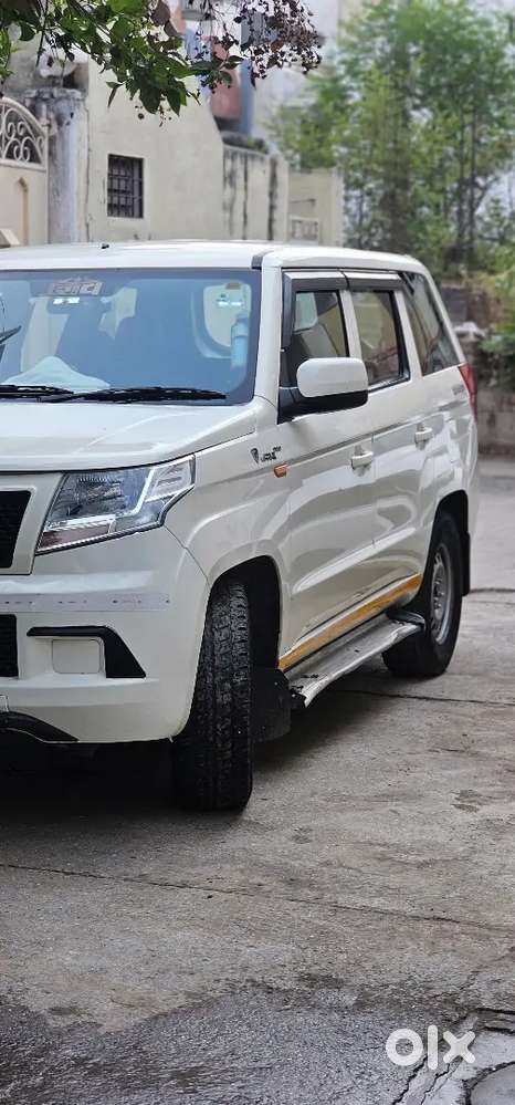 Mahindra Tuv 300 Plus 2019