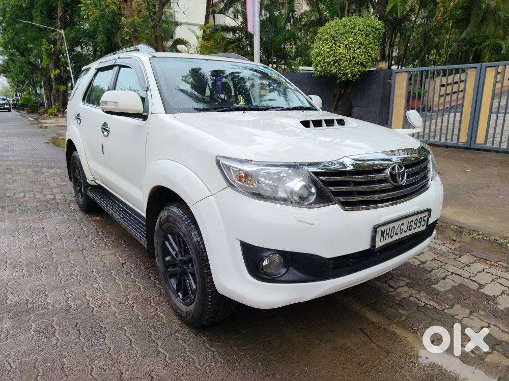 Toyota Fortuner 4x2 Manual, 2014, Diesel