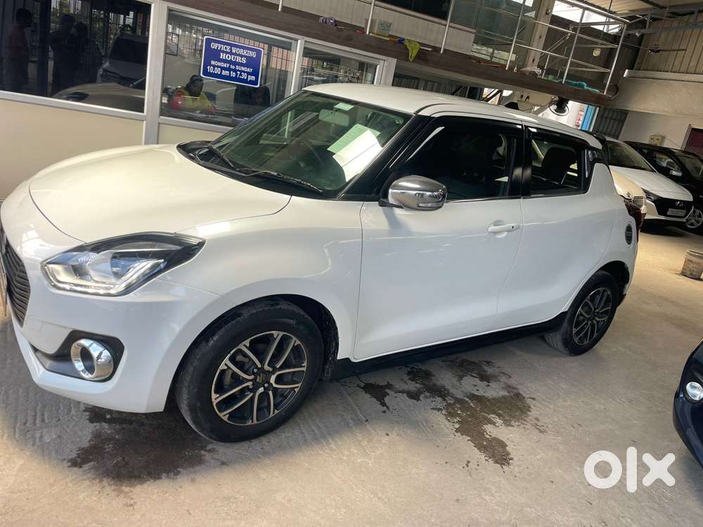 Maruti Suzuki Swift Zxi Plus Amt Dual Tone, 2018, Petrol