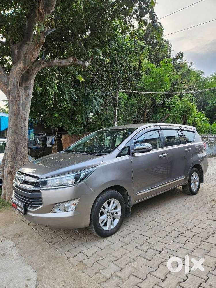Toyota Innova Crysta 2.4 G Mt, 2018, Diesel