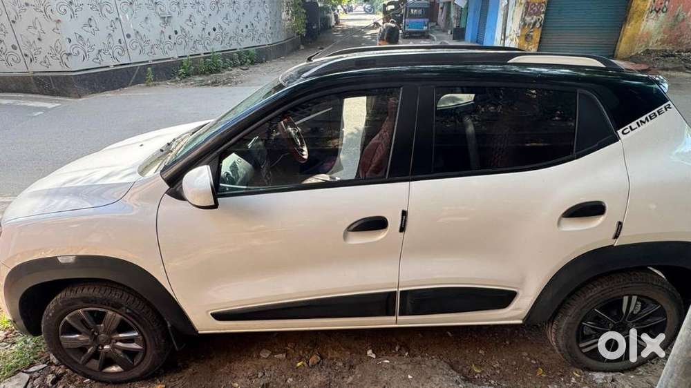 Renault Kwid Climber 1.0 Easy-r Amt (dual Tone White & Black) - 2022