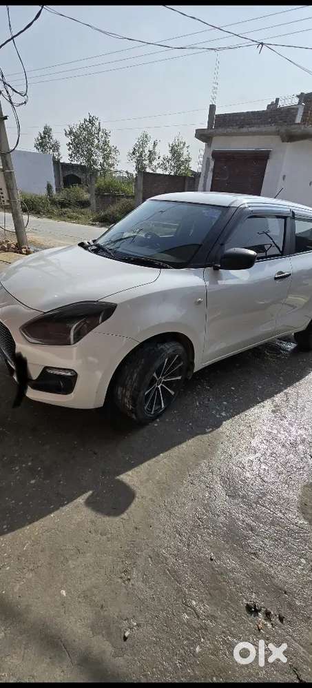 Maruti Suzuki Swift October 2023 Petrol 50000 Km Driven