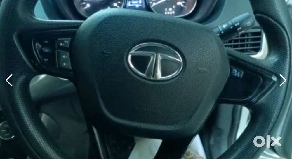 Tata Nexon Petrol Amt 2018