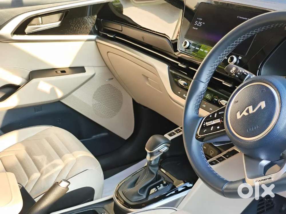 Kia Carens 2023 Diesel 25000 Km Driven Well Maintained