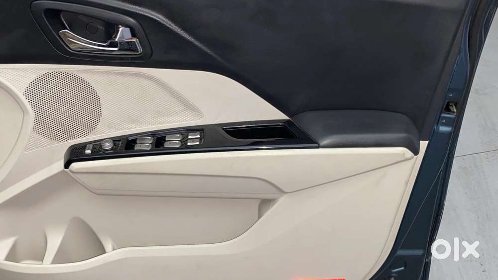 Mahindra Xuv300 W8 Option Diesel, 2019, Diesel