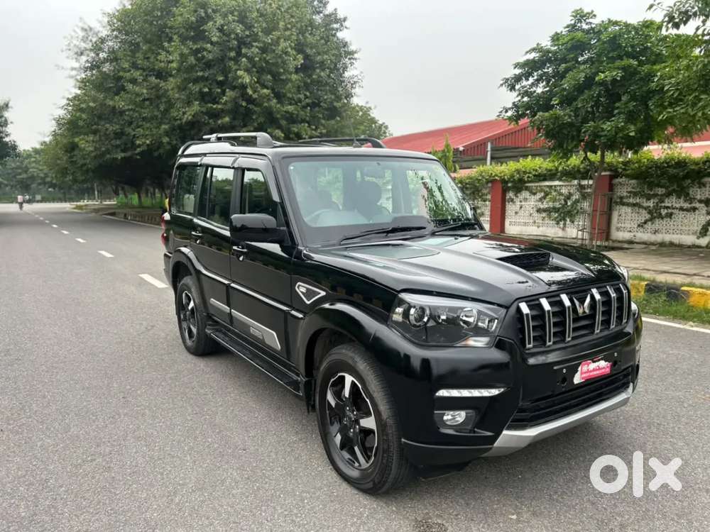 Mahindra Scorpio Classic, 2026, Diesel