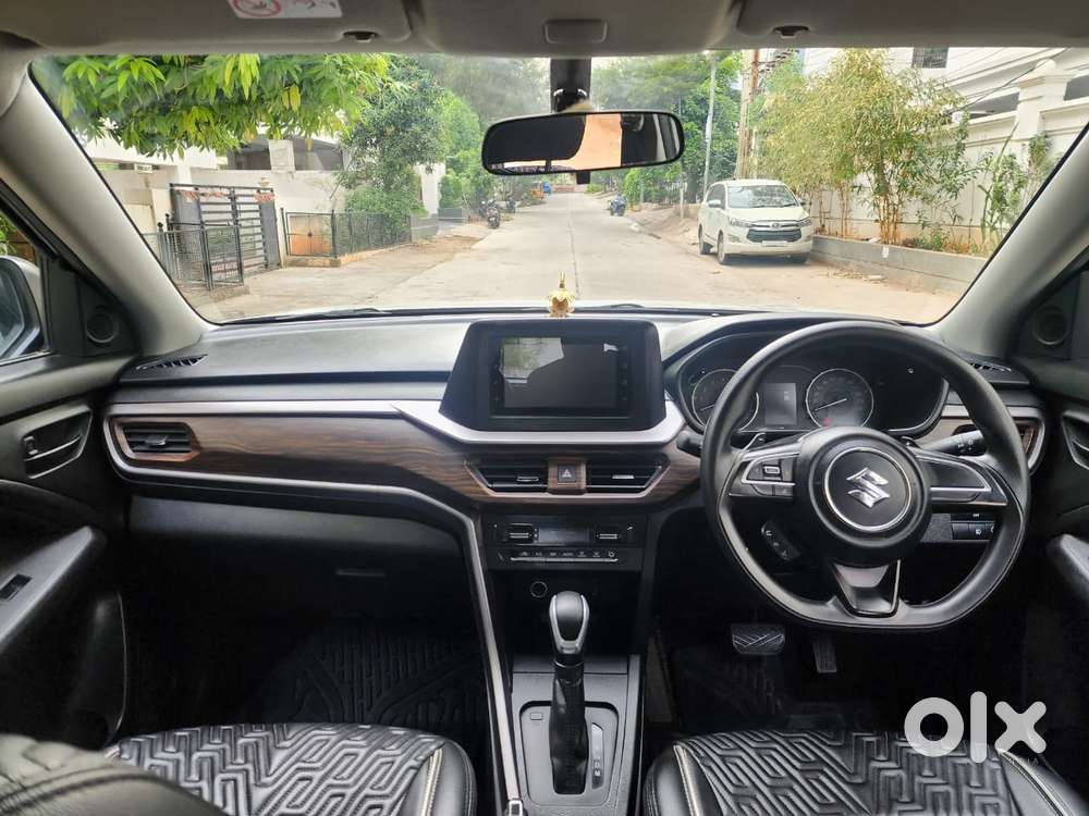 Maruti Suzuki Brezza 1.5 Vxi At Smart Hybrid, 2025, Petrol