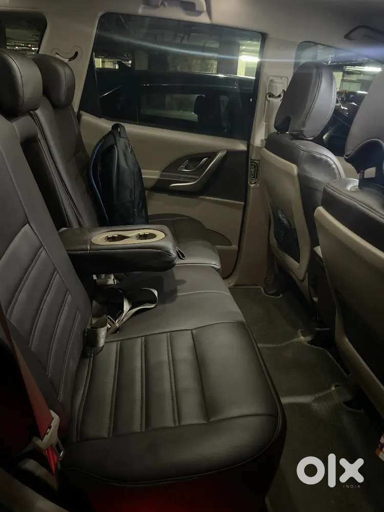 Black Xuv 500
