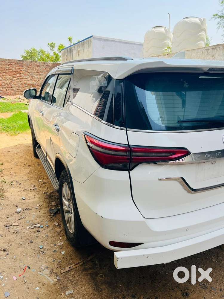 Toyota Fortuner 2022 Diesel Suv