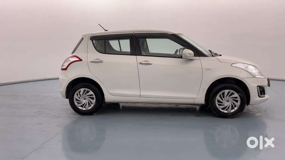 Maruti Suzuki Swift Vvt Vxi, 2017, Petrol