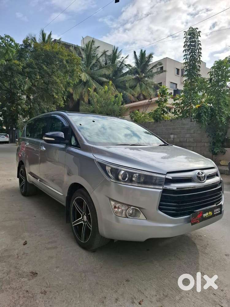 Toyota Innova Crysta 2.4 V 7 Str, 2016, Diesel