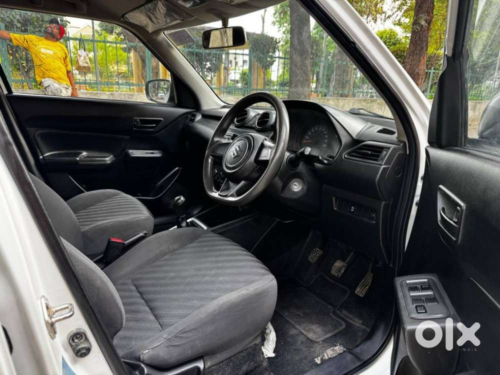Maruti Suzuki Swift 1.2 Lxi (o), 2022, Petrol