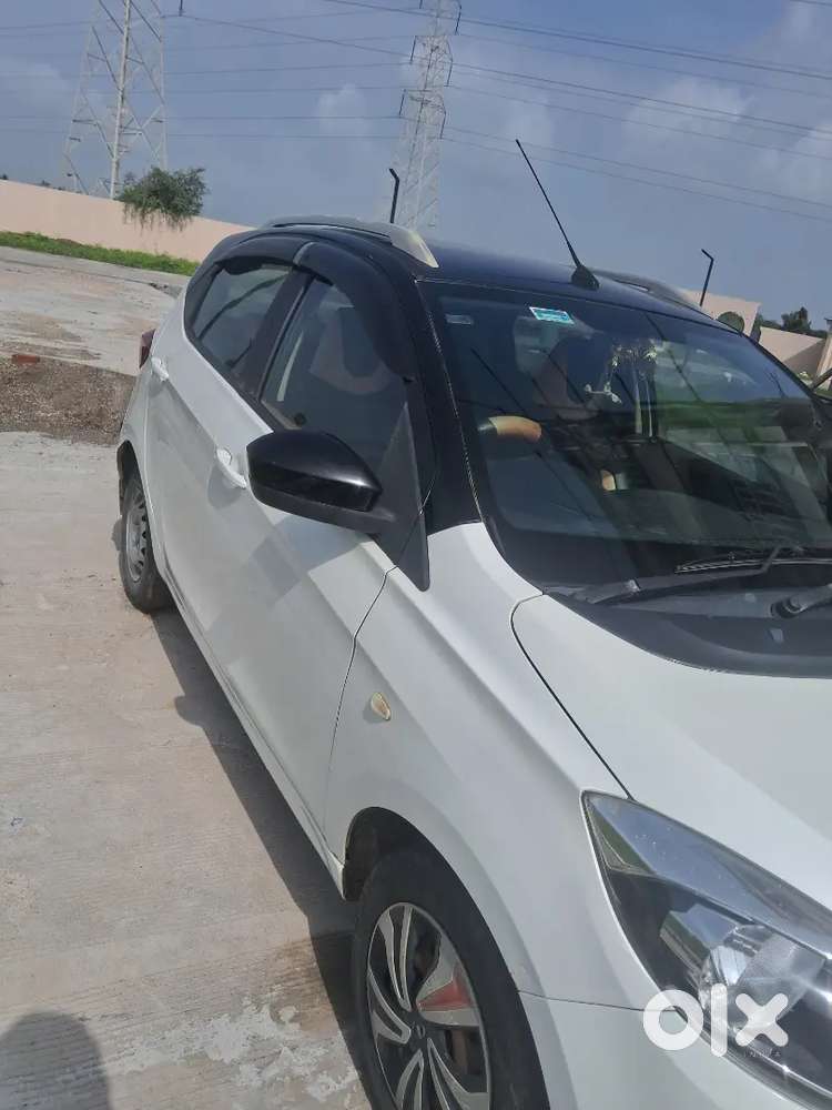 Tata Tiago Wizz Petrol 2017