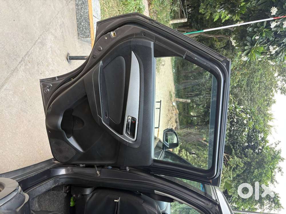 Maruti-suzuki Brezza 1.5 Zxi Turbo