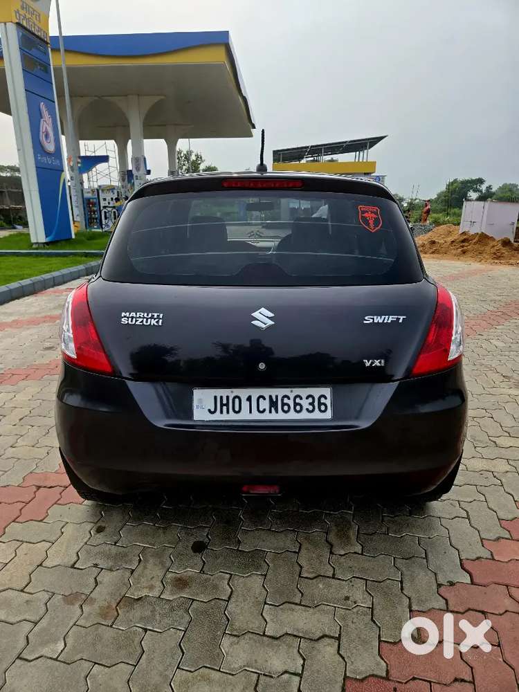 Maruti Suzuki Swift 2017 Vxi 4200 Km 1st Owner