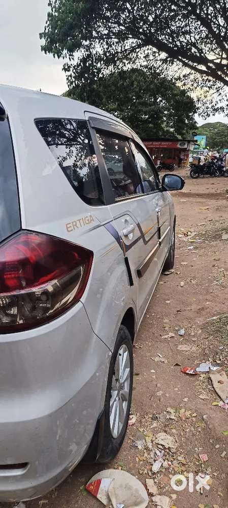 Maruti Suzuki Ertiga 2014 Diesel 148000 Km Driven New Battery New Tyre