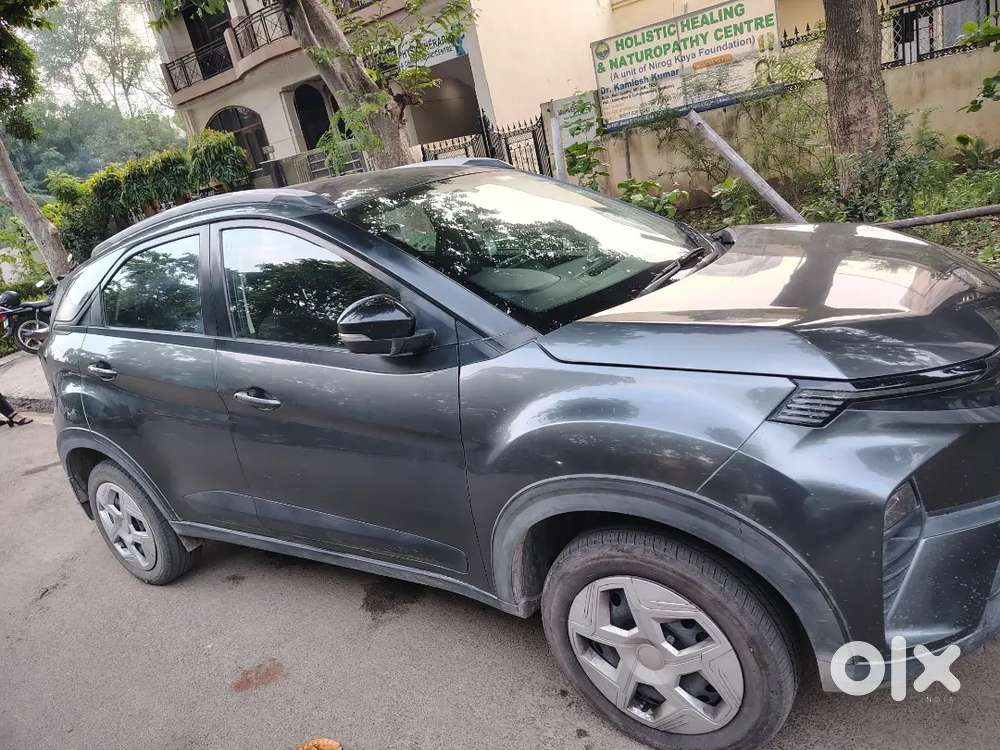 Tata Nexon Petrol 2025