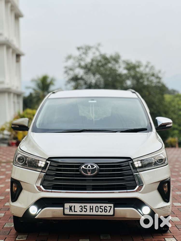 Toyota Innova Crysta 2.4 V, 2017, Diesel