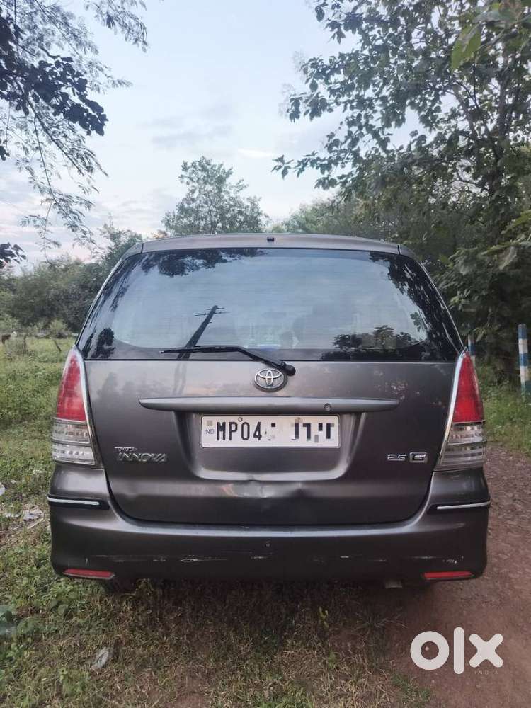 Toyota Innova 2.5 G (diesel) 8 Seater, 2010, Diesel