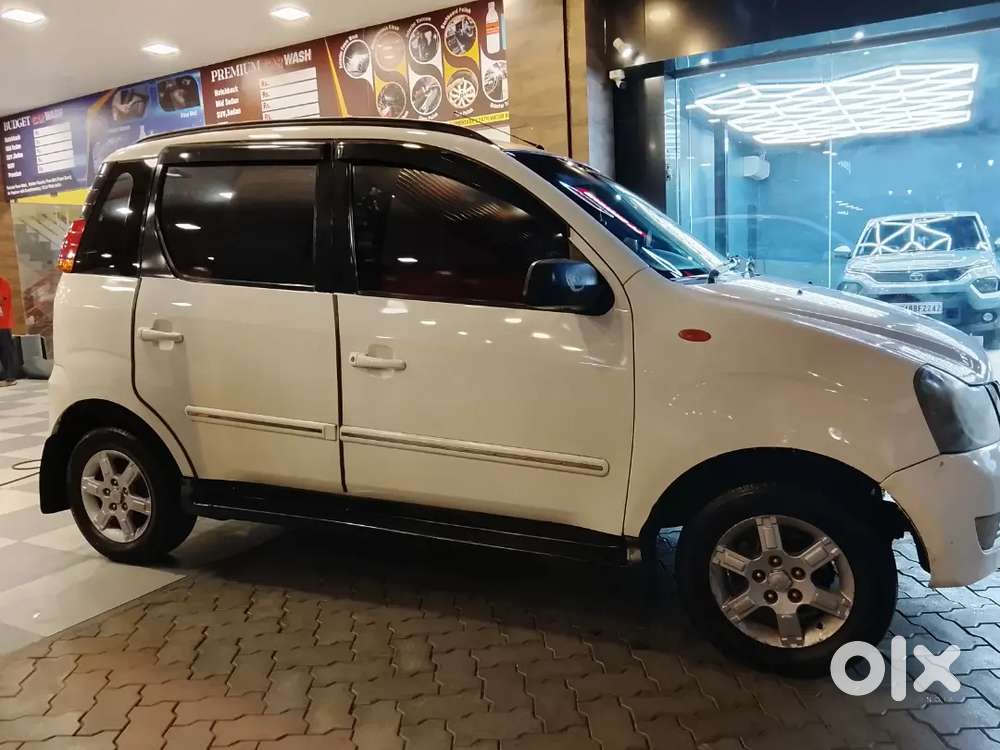 Mahindra Quanto 2014 White Colour Car For Sale..