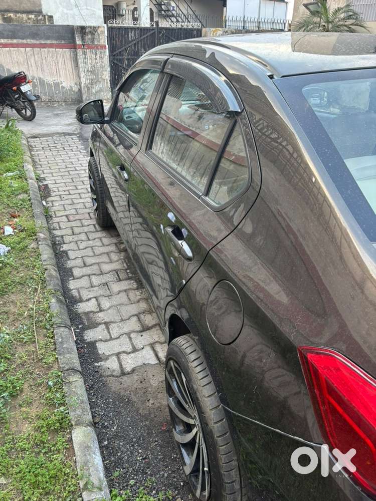 Honda Amaze 2019 Petrol Well Maintained